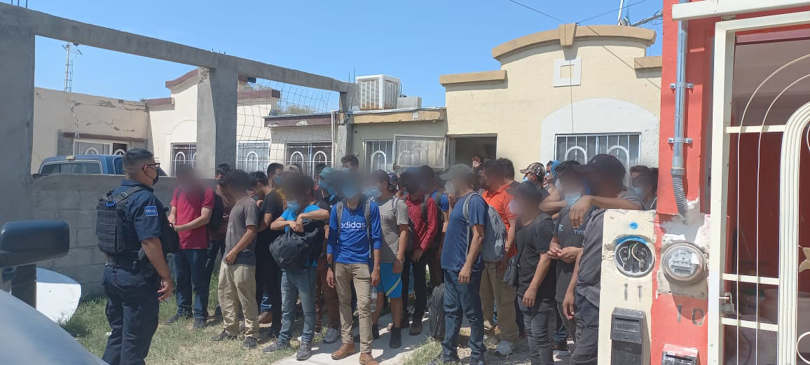 Por enésima ocasión, elementos de la policía municipal, lograron el rescate de migrantes