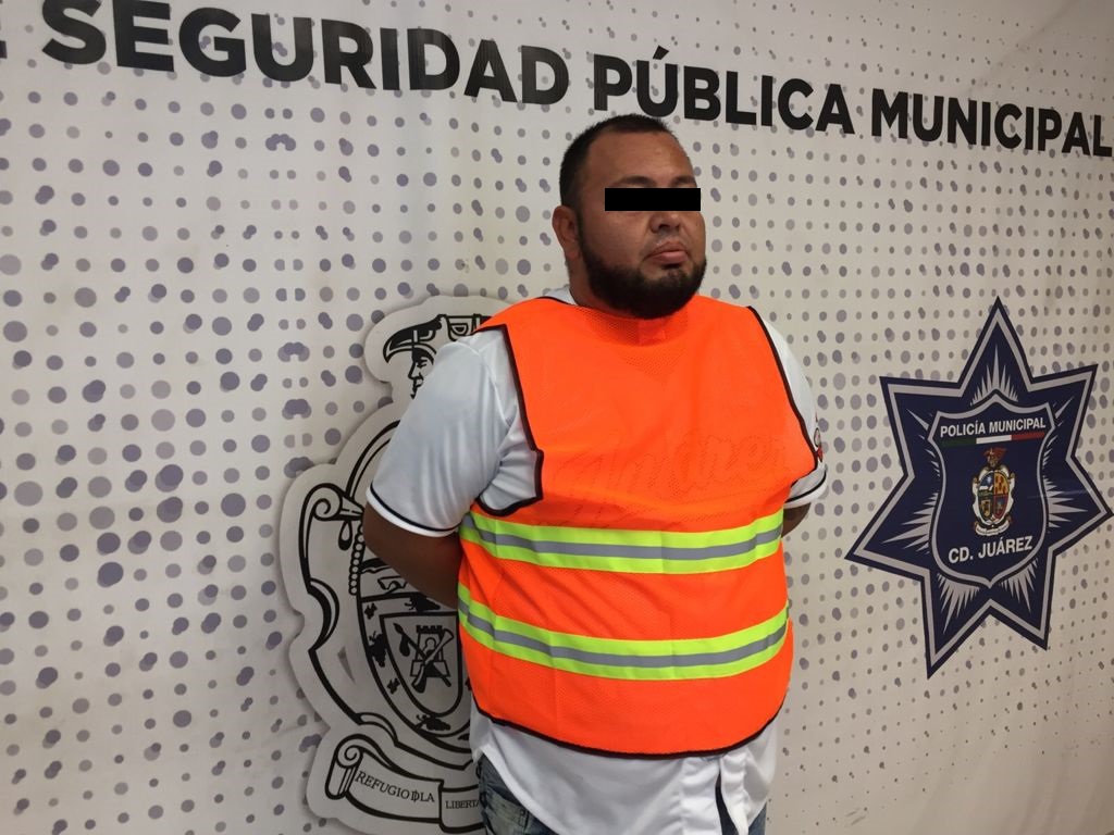 Detienen a sujeto que portaba una pistola nueve milímetros