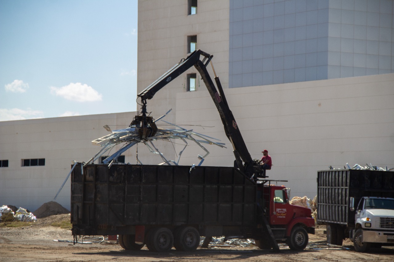 Inicia construcción del Hospital de Especialidades del IMSS en terrenos del ex Galgódromo.