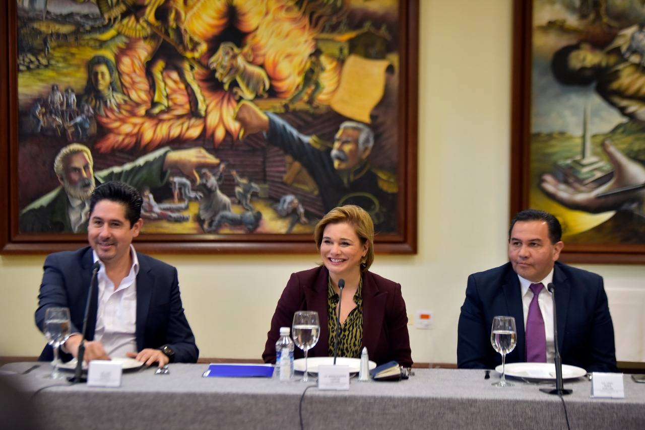 Gobernadora y alcaldes hacen equipo en beneficio de los chihuahuenses