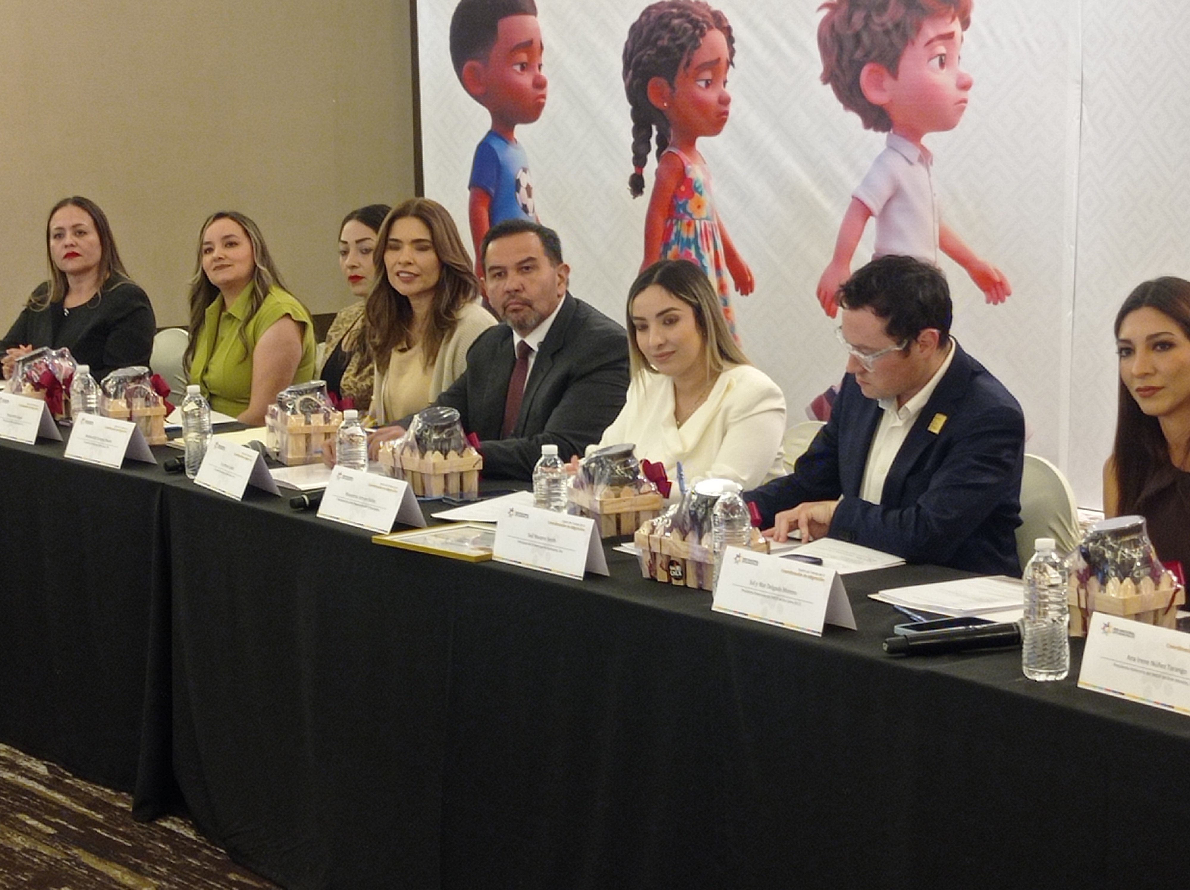 Analizan acciones para proteger a niños en movilidad.