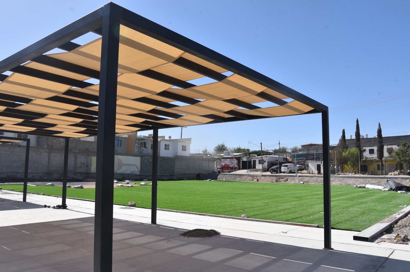 Construyen campo de béisbol en Las Arcadas con recursos del Presupuesto Participativo