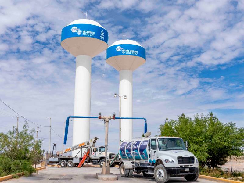 JMAS suministra agua gratuita a centros de salud y albergues en Los Kilómetros