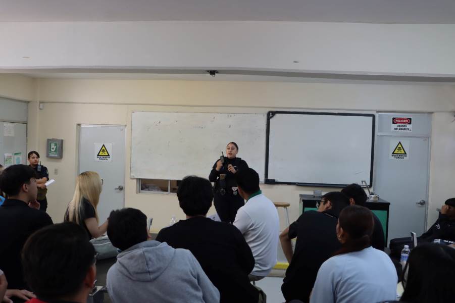 Imparten plática para prevenir acoso escolar en CECyTECH Plantel 7