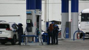 Registra gasolina Premium reducción de 49 centavos.