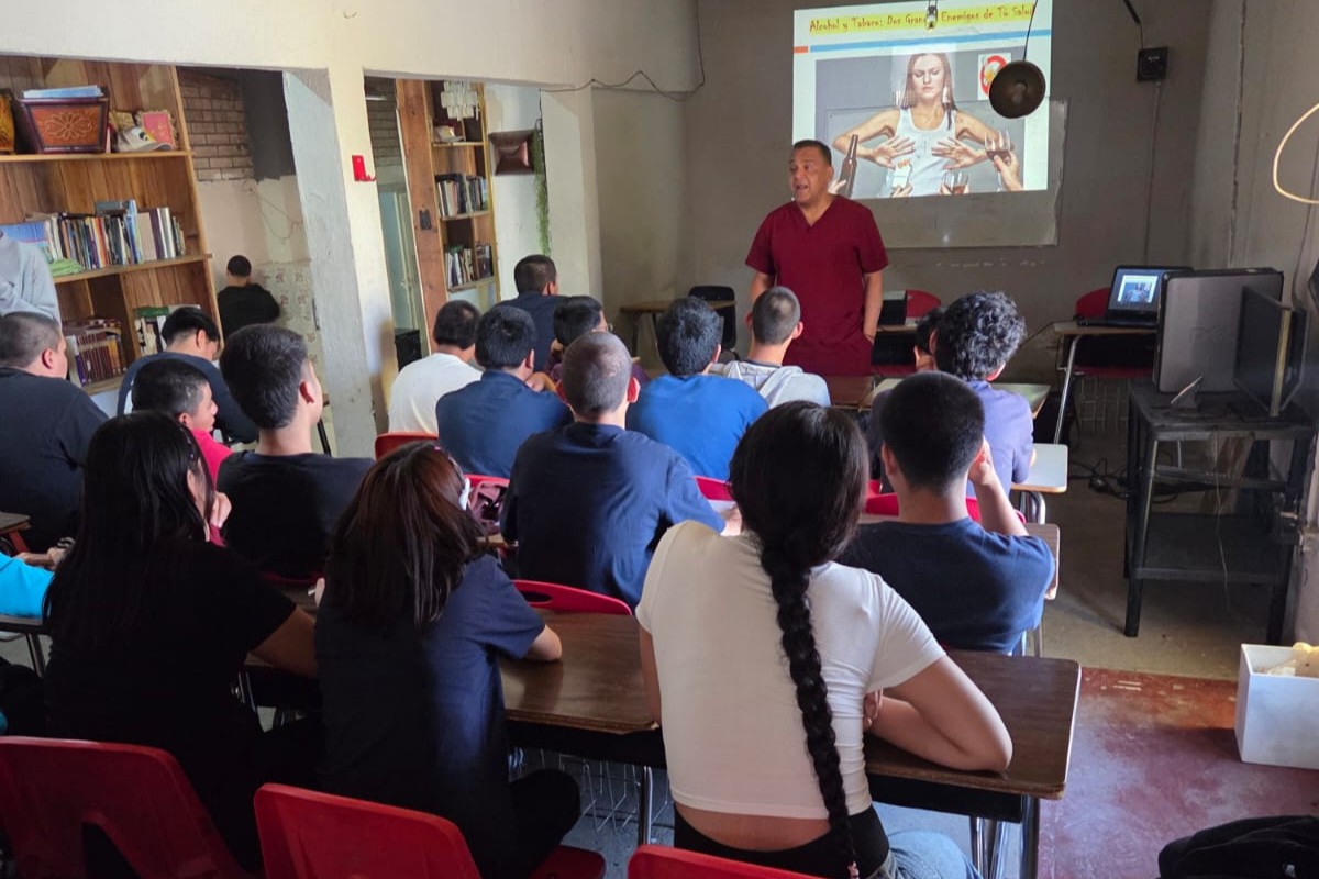 Continúan acciones para prevenir adicciones en adolescentes.