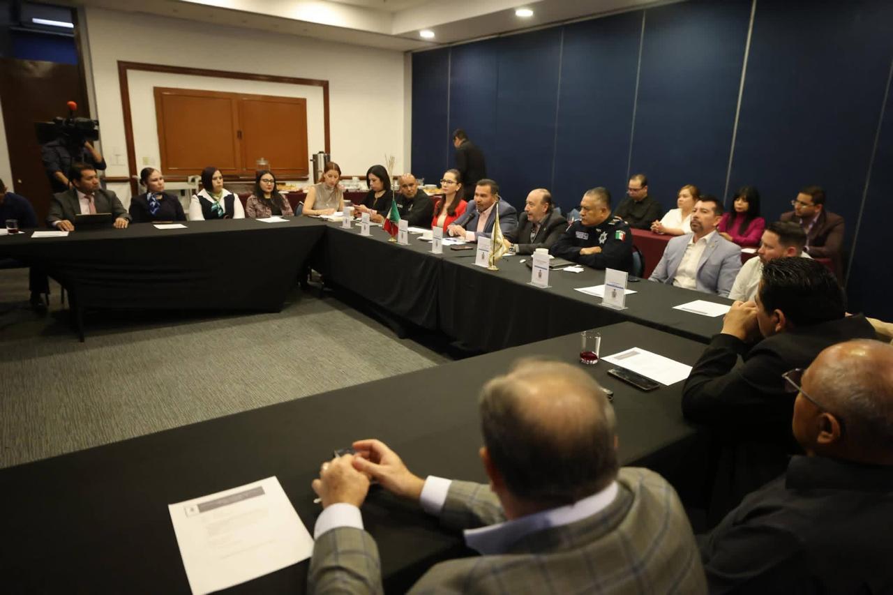 Revisan hoteleros avances en programas municipales.