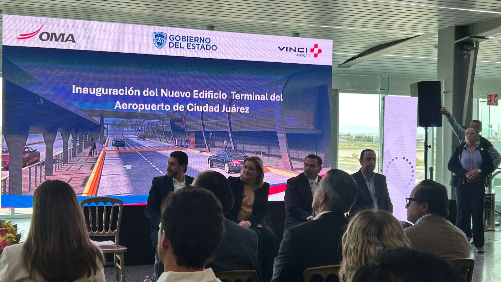 Celebran empresarios avances en remodelación del aeropuerto.