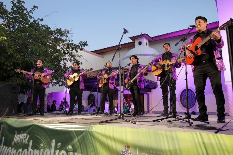 Organizan callejoneada musical rumbo al homenaje a Juan Gabriel