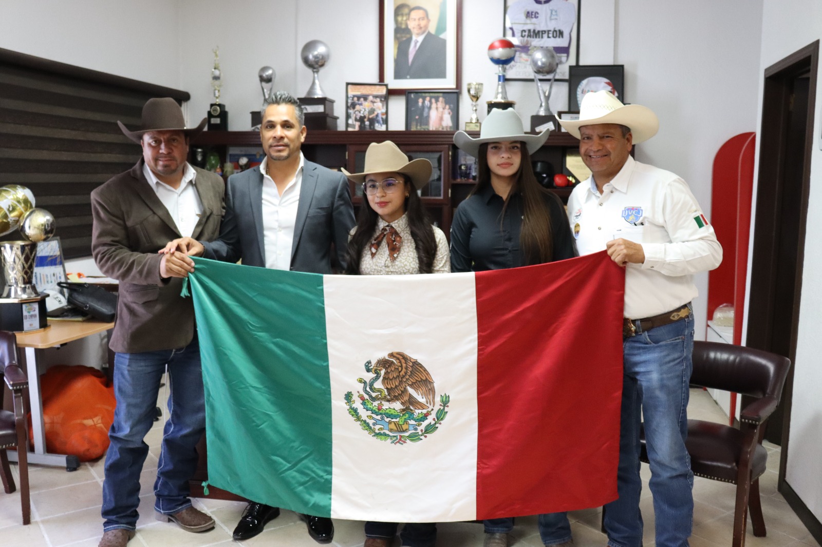 Jóvenes jinetes juarenses representarán a México en el Torneo Continental de Costa Rica