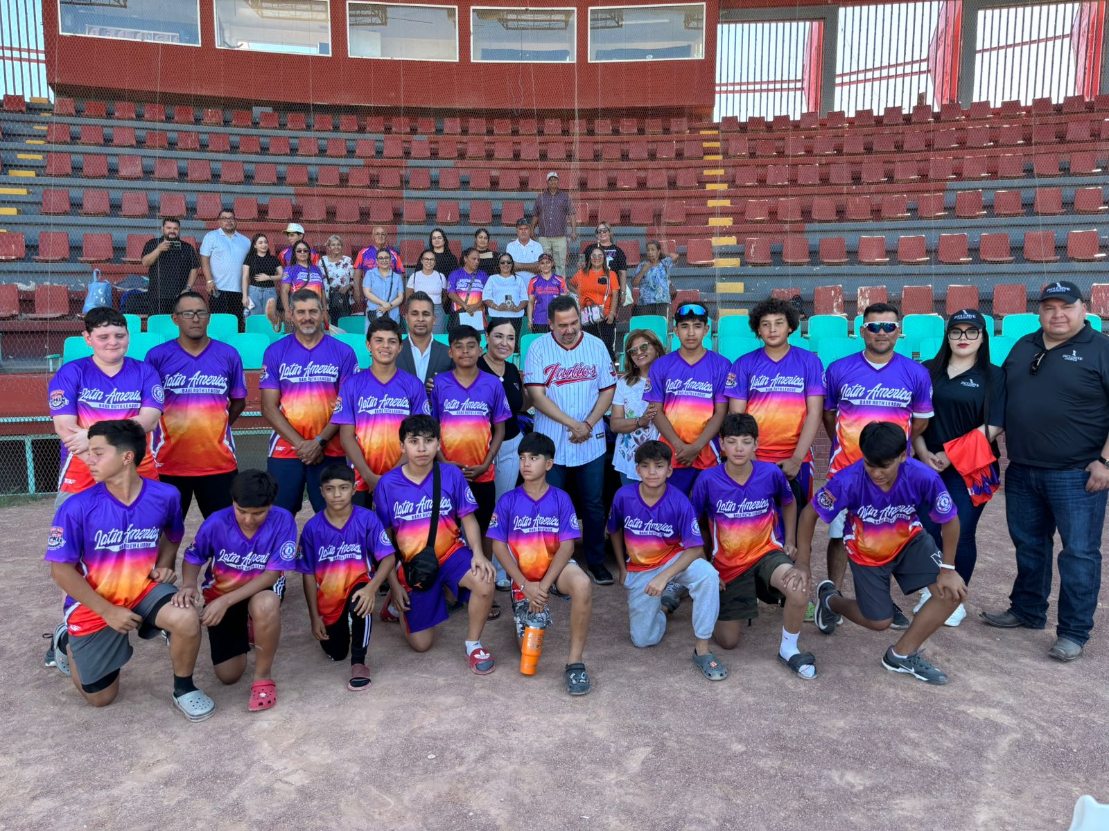 Despidió Alcalde Pérez Cuéllar a selección latinoamericana rumbo al Mundial Cal Ripken 2025