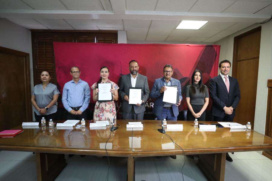 Firman convenio de colaboración Electrical Wire Expo y el Municipio