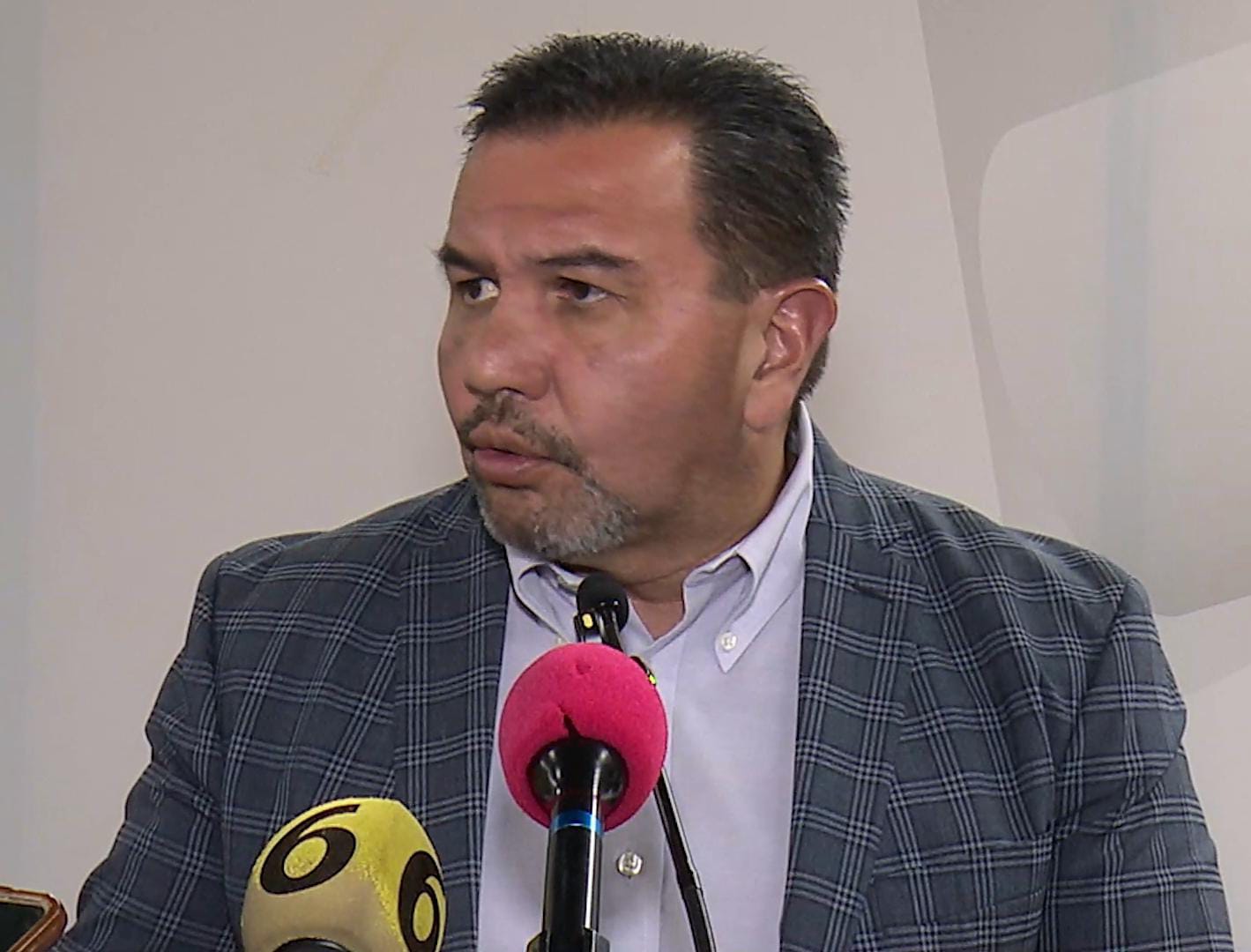 Esperan conclusión de investigaciones para definir apoyos a familiares de policías.