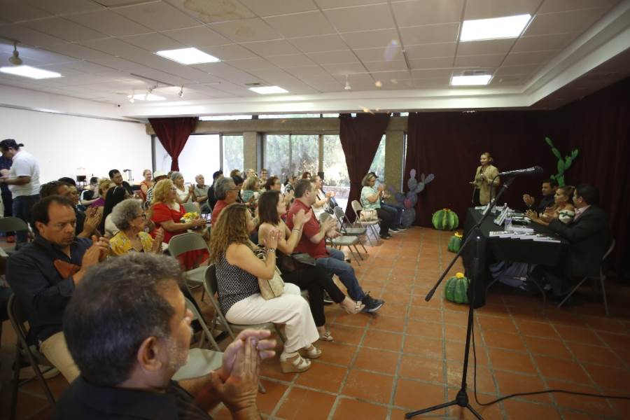 Celebran la identidad mexicana con presentación del libro La Canción Ranchera