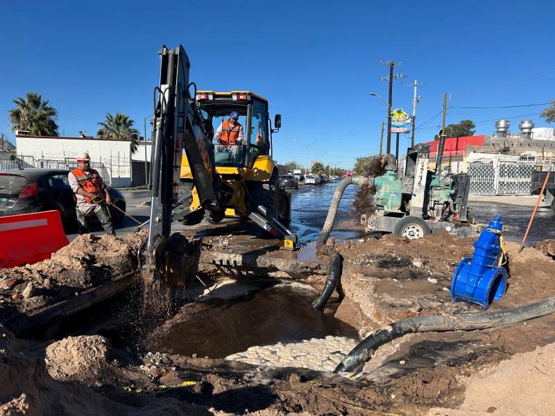 Restablecen suministro de agua en la ciudad tras reemplazo de 15 válvulas