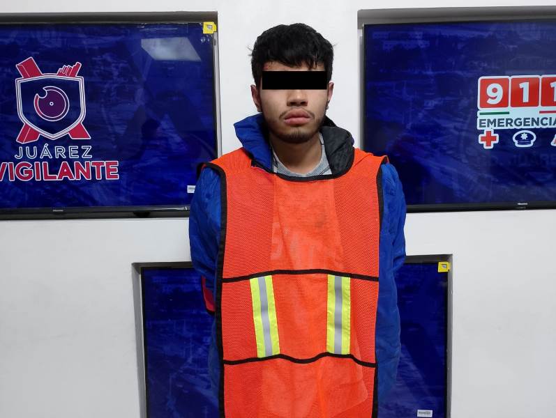 Detienen a joven señalado por robo con violencia en Parajes de San José