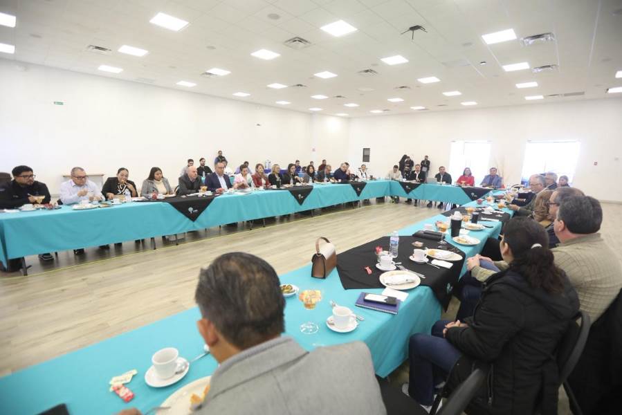 Alcalde de Juárez se reunió con INDEX tras afectaciones por bloqueos en puentes y carreteras