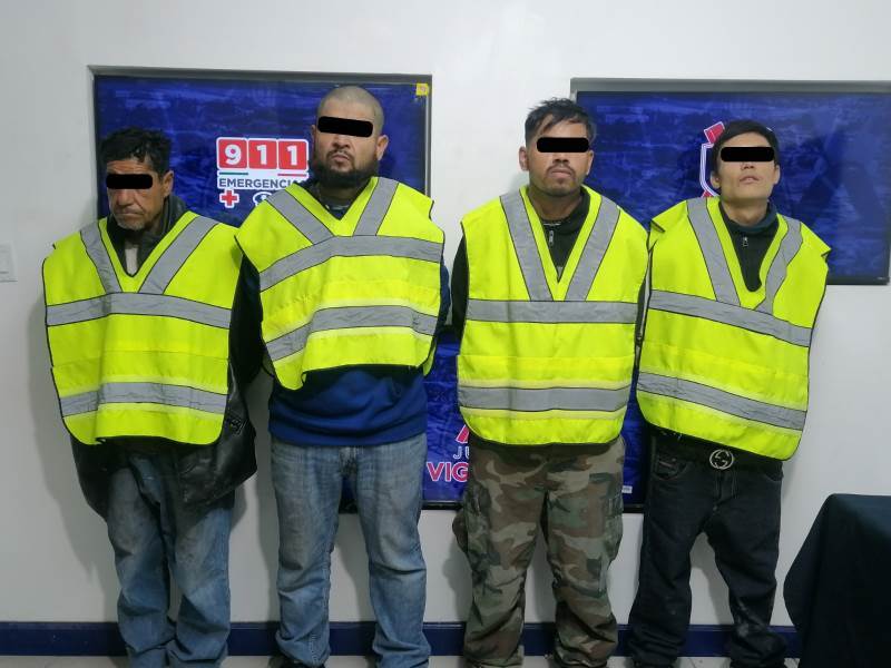 Detienen a cuatro hombres con vehículo robado y un arma en Tierra Nueva