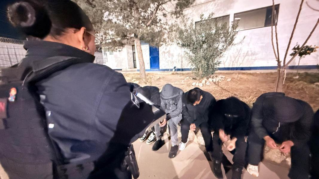 Rescatan a nueve personas y detienen a cuatro por presunto secuestro en la colonia Franja del Río