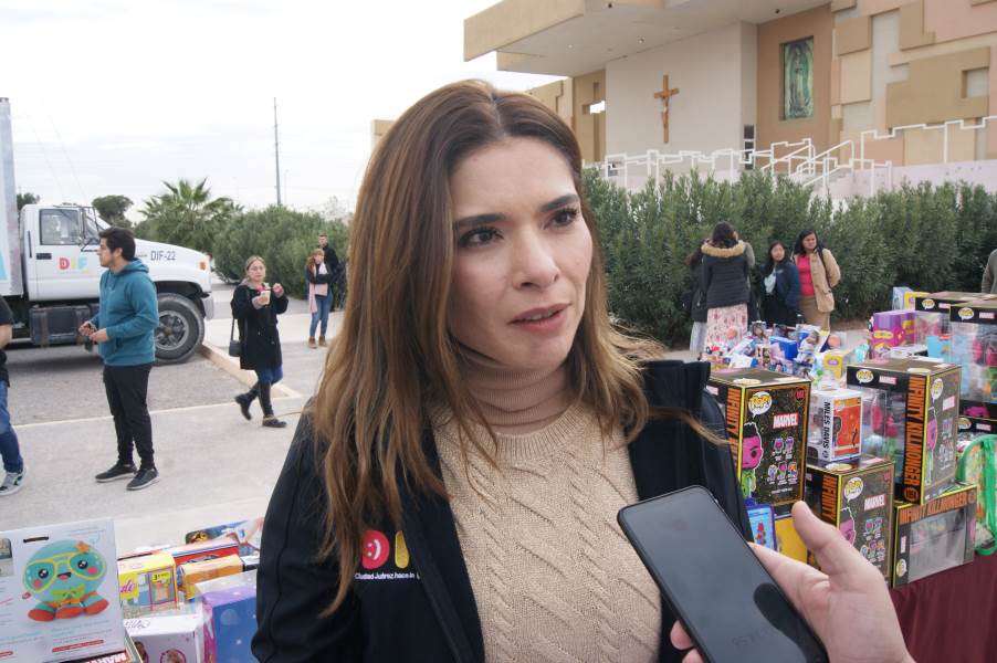 Destaca DIF participación de organismos en donación de juguetes.