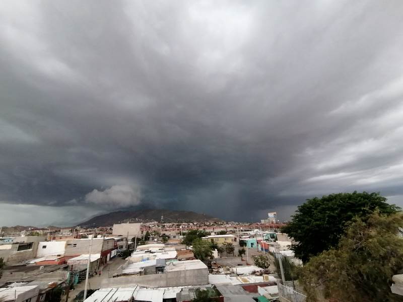 Llaman a conducir con precaución por probabilidades de lluvia
