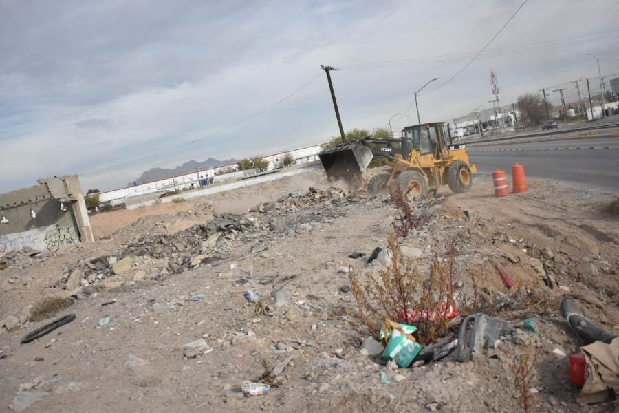 Continua limpieza de terrenos baldíos con cargo a los propietarios