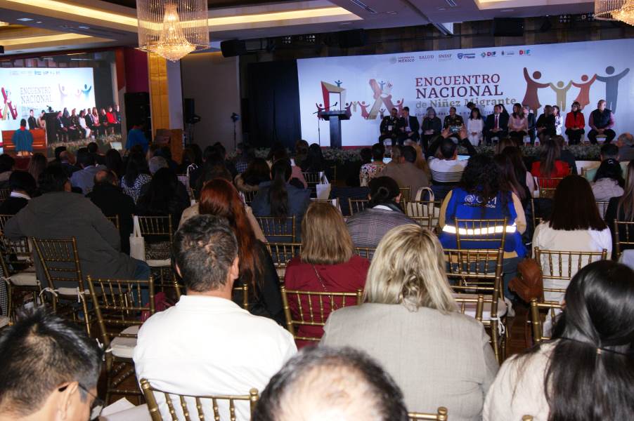 Encabeza Nuria Fernández Encuentro Nacional de Niñez Migrante