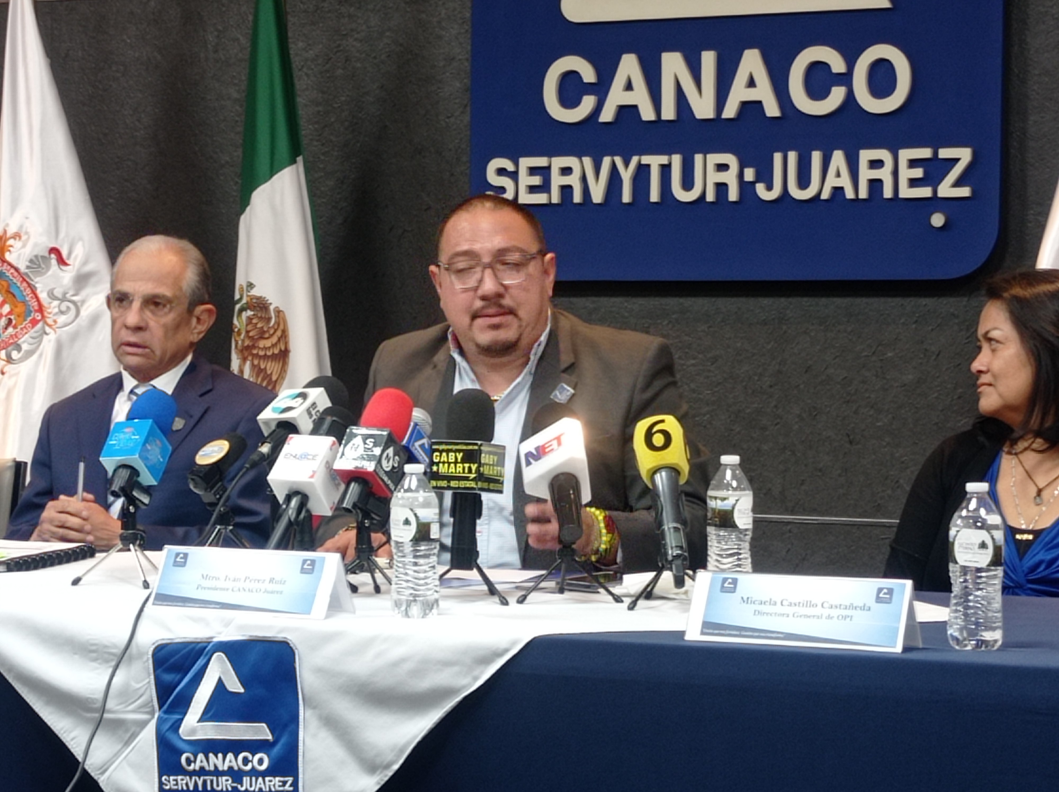 Llama CANACO al sentido común y la prudencia por caso Walmart.