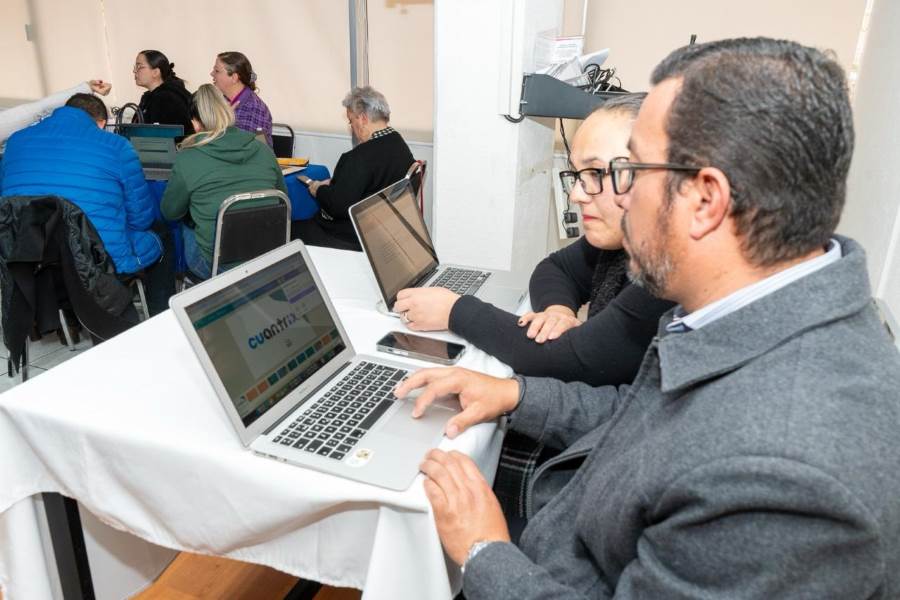 Capacitan a docentes de Primaria en el programa Cuantrix de educación digital