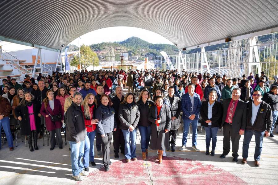 Inician clases estudiantes de 52 planteles del CECyTECH