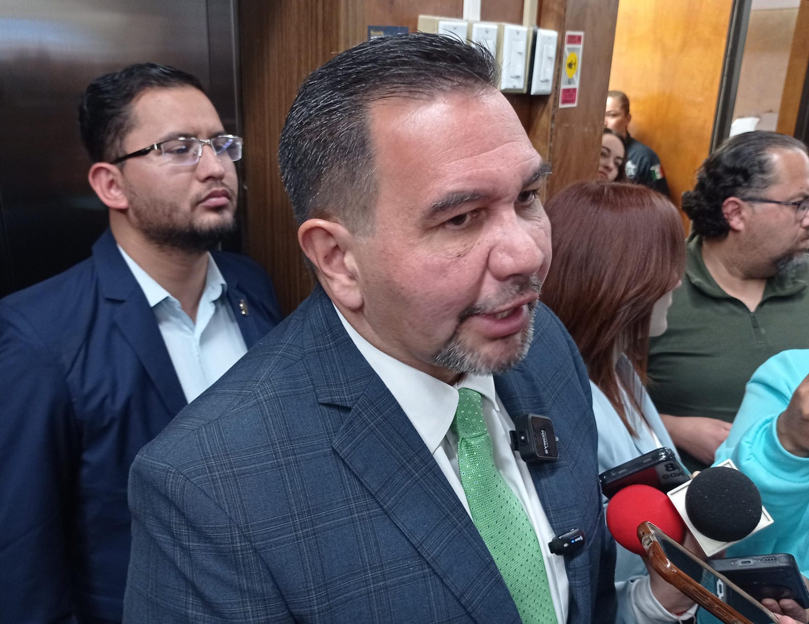 No existe certeza sobre causas de suspensión en aeropuerto.