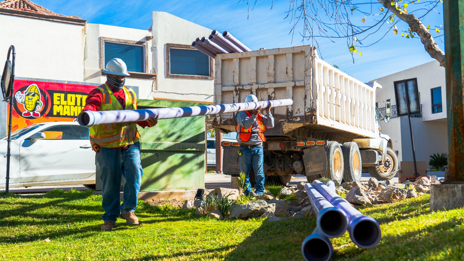 Avanza JMAS en instalación de Línea Morada en Calle Montebello.