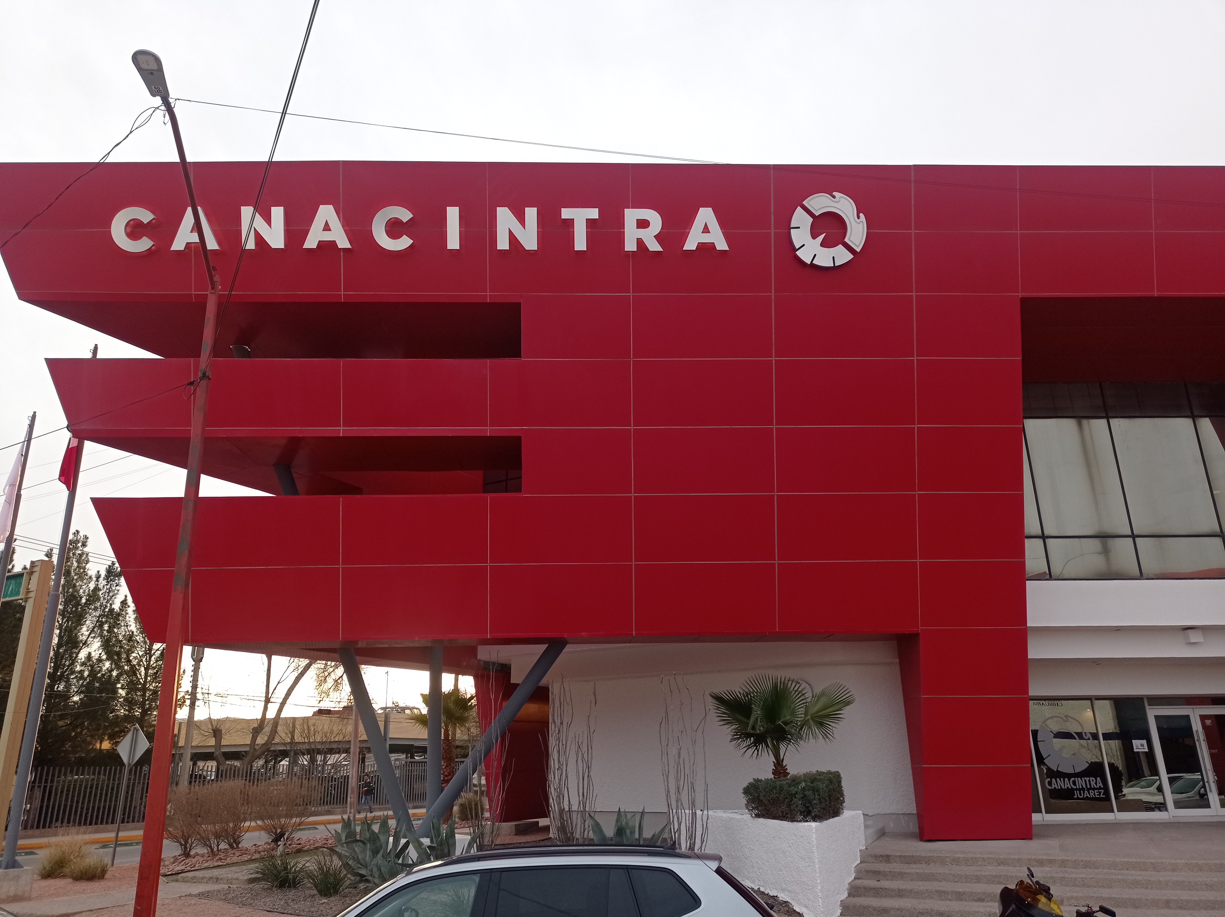 Renuevan dirigencia de CANACINTRA en asamblea anual.