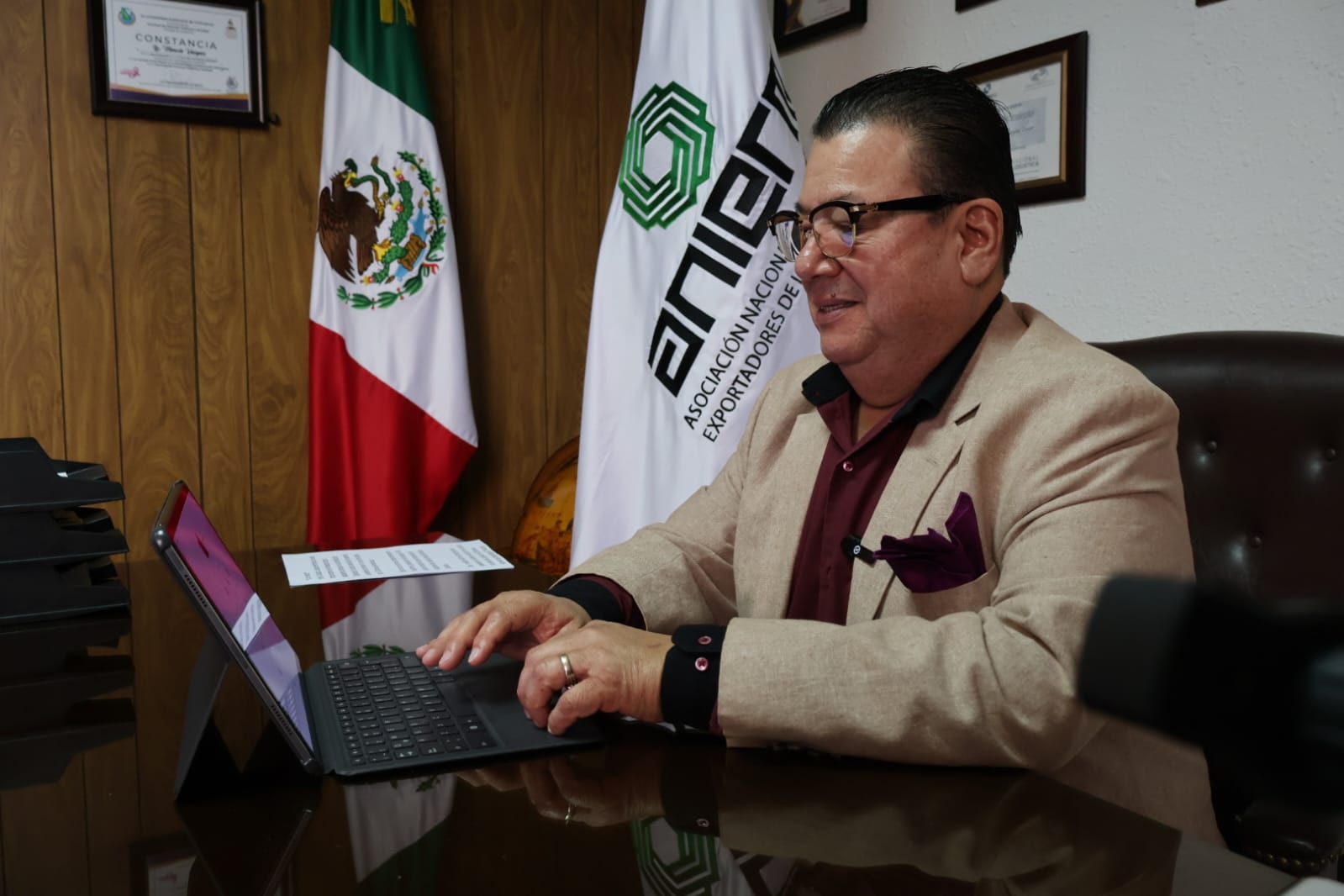 Reporta IMSS 28 empresas cerradas durante enero.