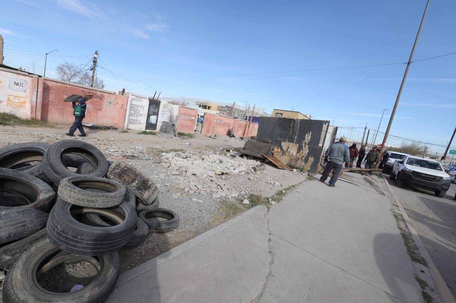 Llevan operativo de reordenamiento a Villas del Sur.