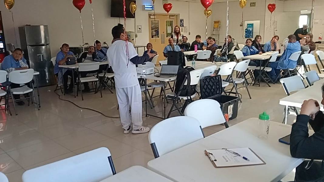 Salud Municipal imparte plática sobre prevención del cáncer en empresa maquiladora