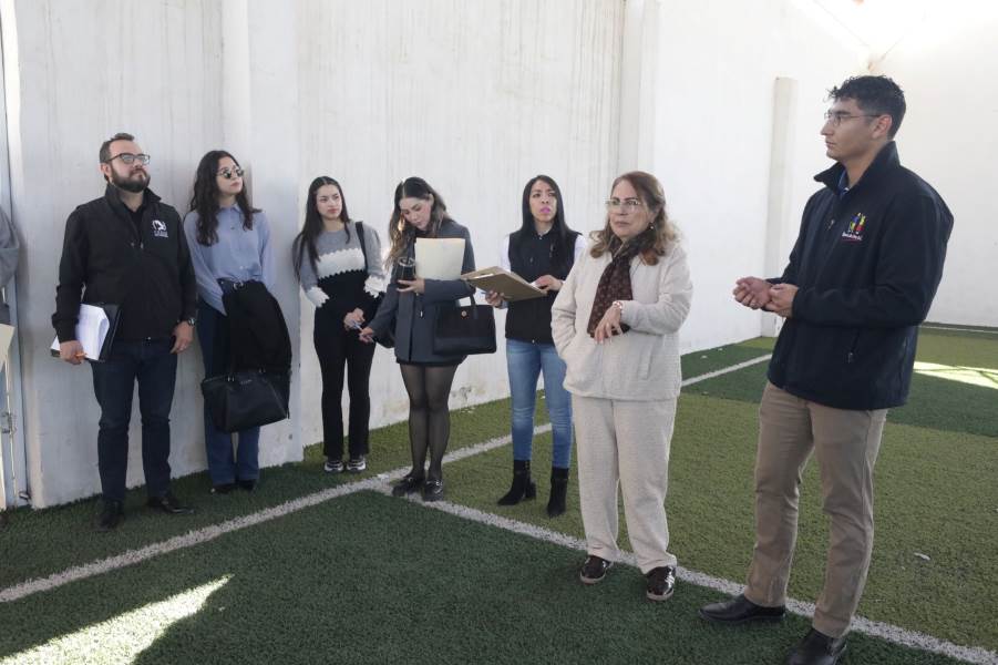 Supervisan trato a personas mayores en asociación Época de Oro