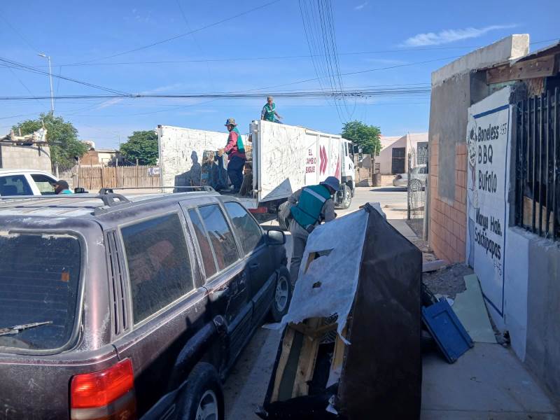 Dirección de Limpia realiza jornada de destilichadero en Villas de Alcalá