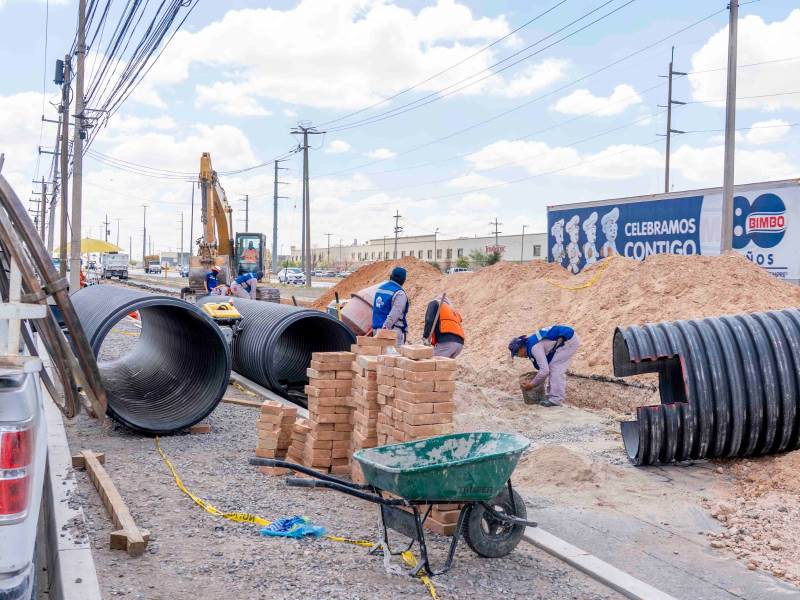 Avanza 40% la reubicación del colector de drenaje para el puente Paso Las Torres-Talamás
