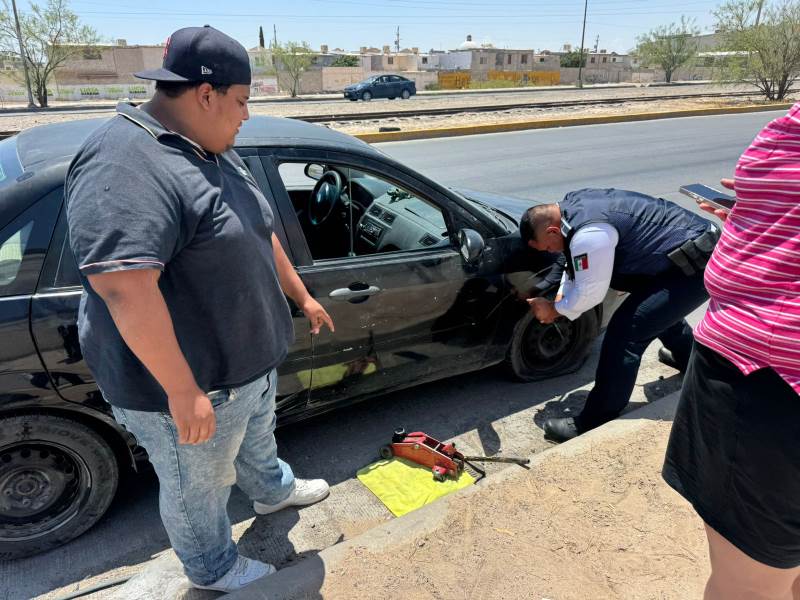 Agentes de Seguridad Vial brindan hasta 100 apoyos ciudadanos diariamente