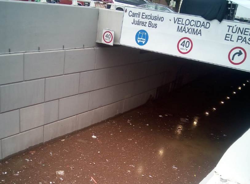 Sin servicio estaciones Catedral  y Ex Aduana del Juárezbus