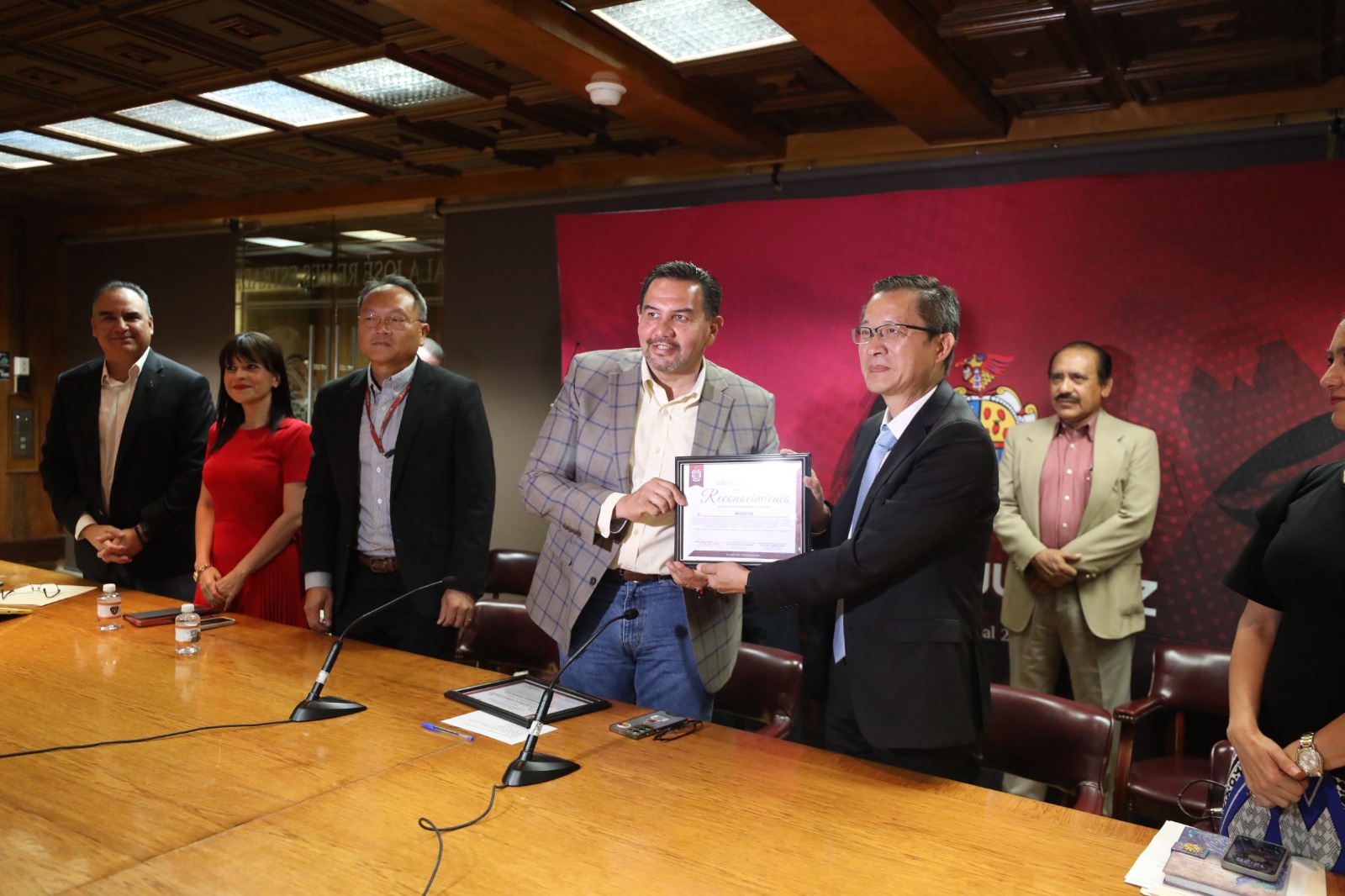 Reconocen a maquiladoras como empresas socialmente responsables.
