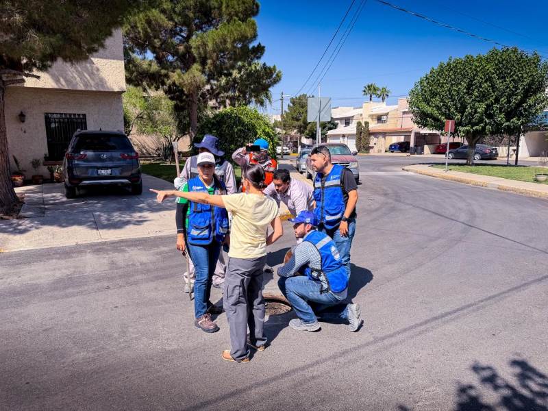 JMAS soluciona taponamiento en la red de alcantarillado del fraccionamiento Alondra