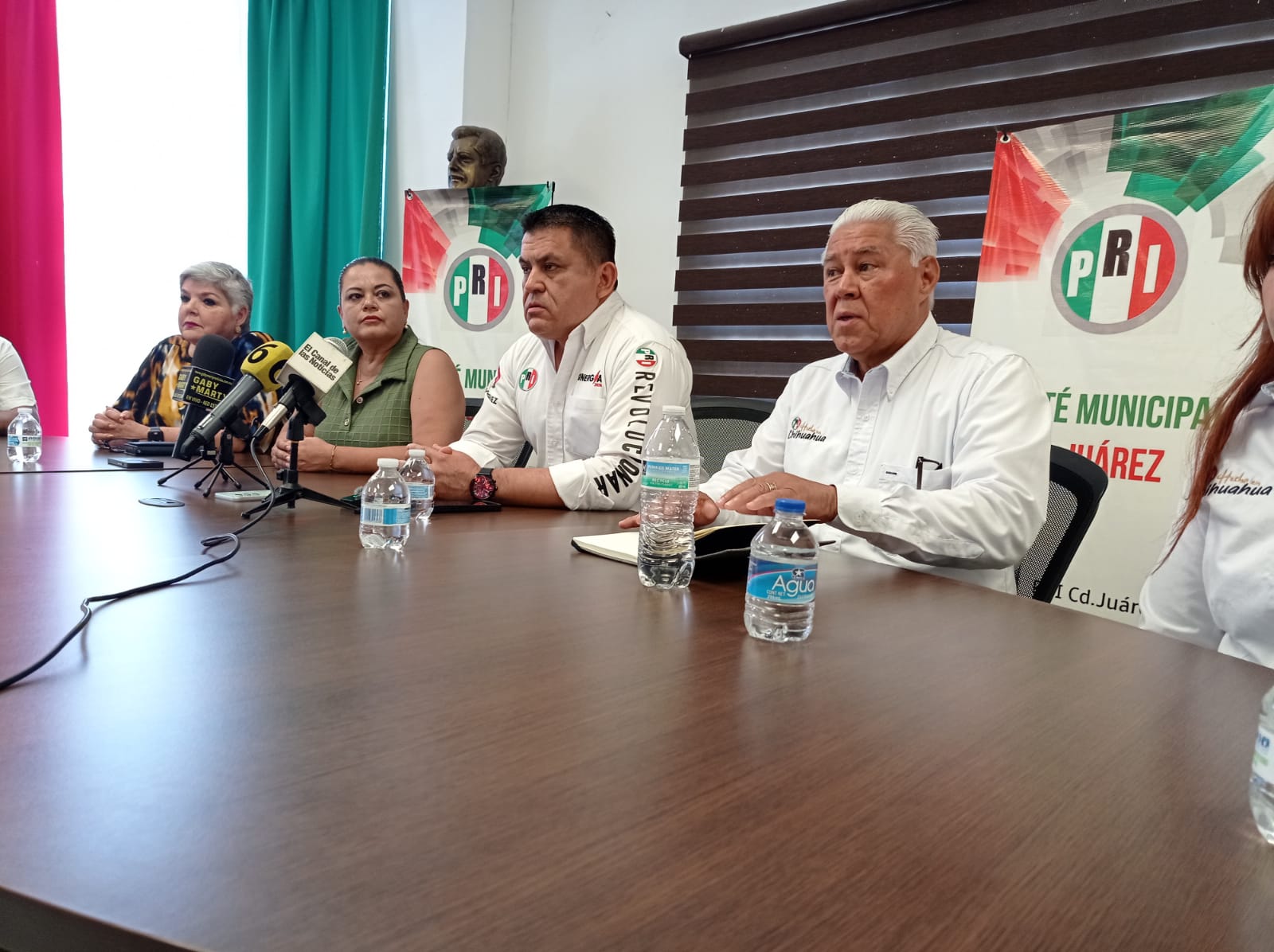 No se ha presentado iniciativa ante legisladores sobre reducción de la jornada laboral.