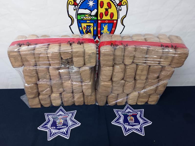Confiscan marihuana y vehículo con reporte de robo