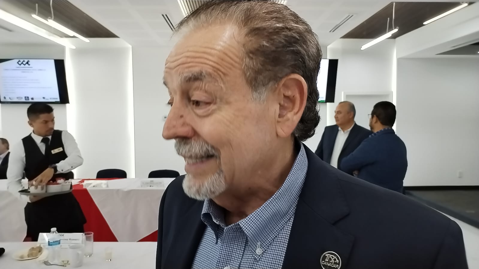 Aduanas siguen con altos tiempos de espera para traslado de mercancías; señala CANACAR.