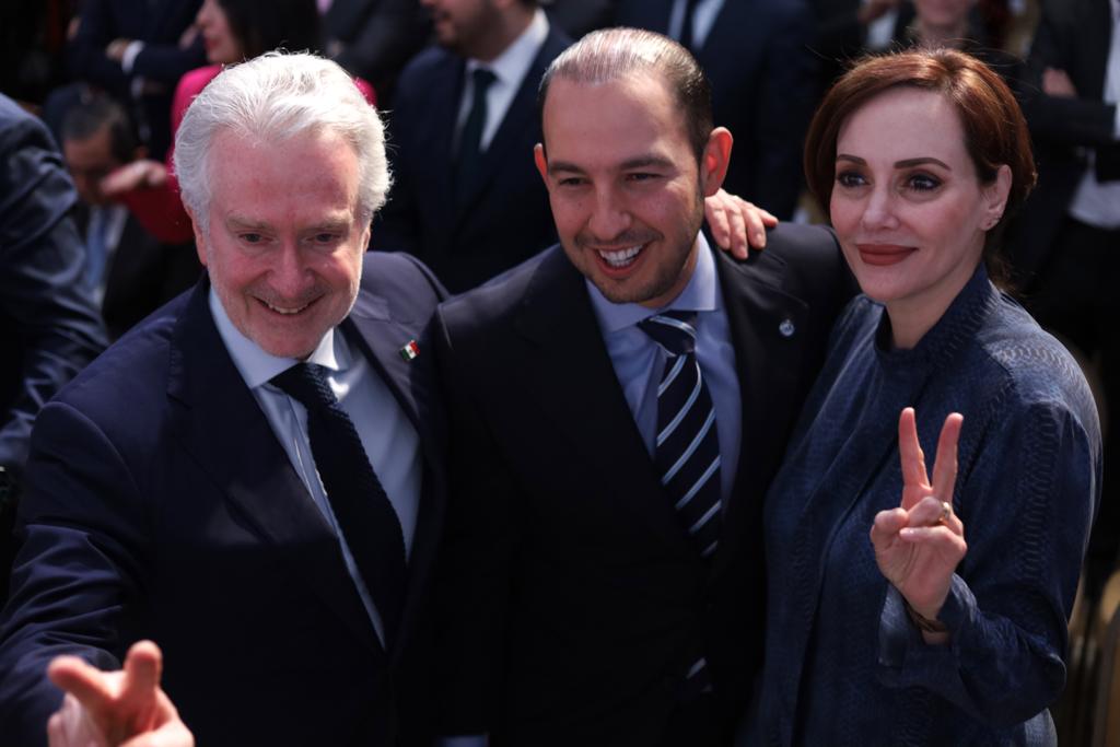 La columna |Olía más a destape que a informe