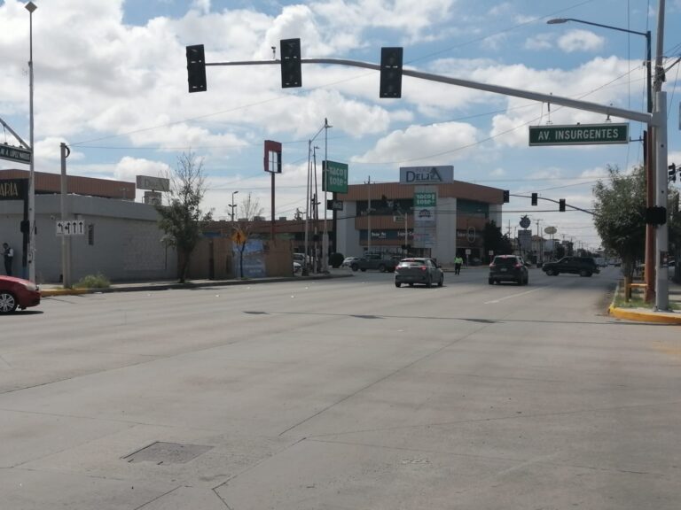 Alistan inicio de obras para modernizar semáforos en Ciudad Juárez