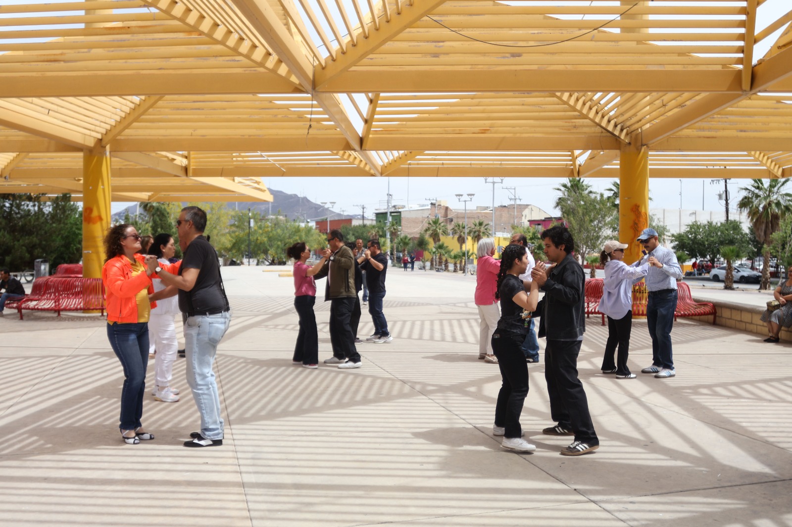 Ofrece IPACULT clases gratuitas de danzón.
