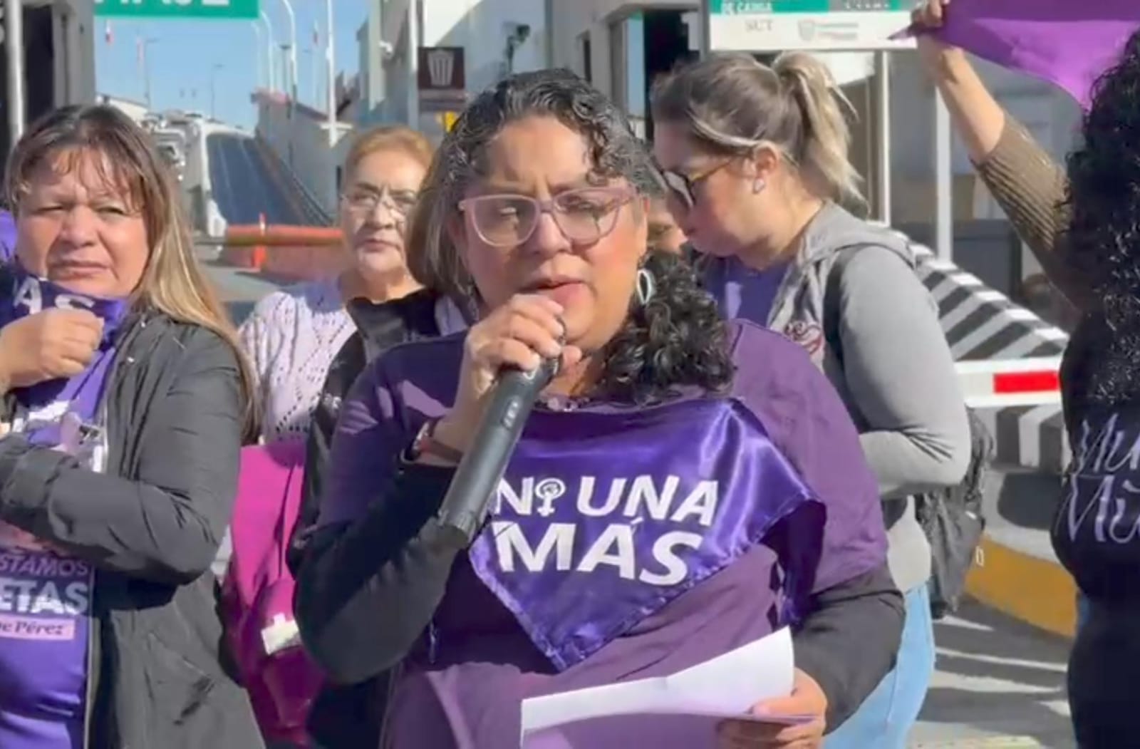 Exigen justicia para decenas de mujeres en Cruz De Clavos.